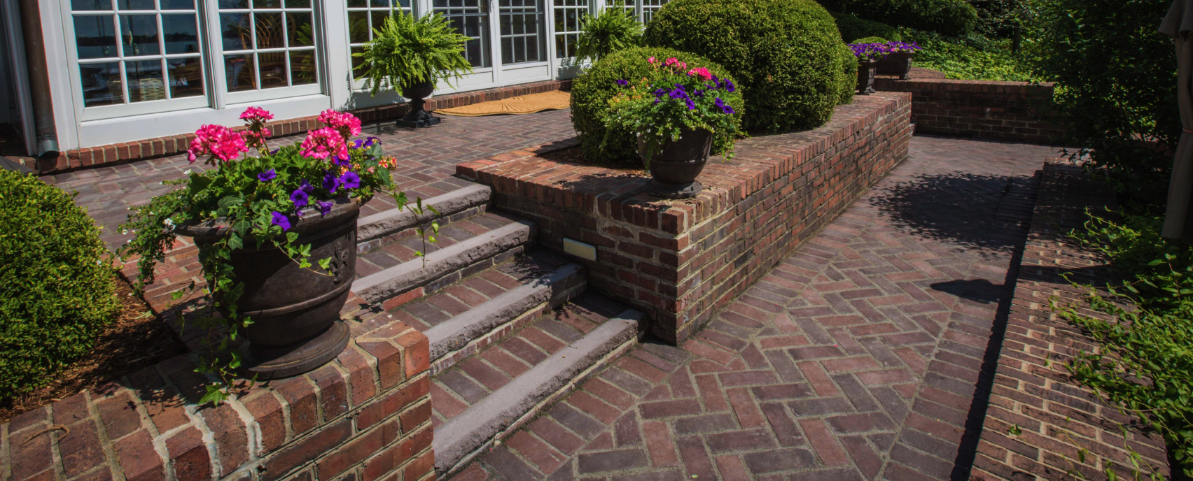 Patio Design Ideas: Using Concrete Pavers