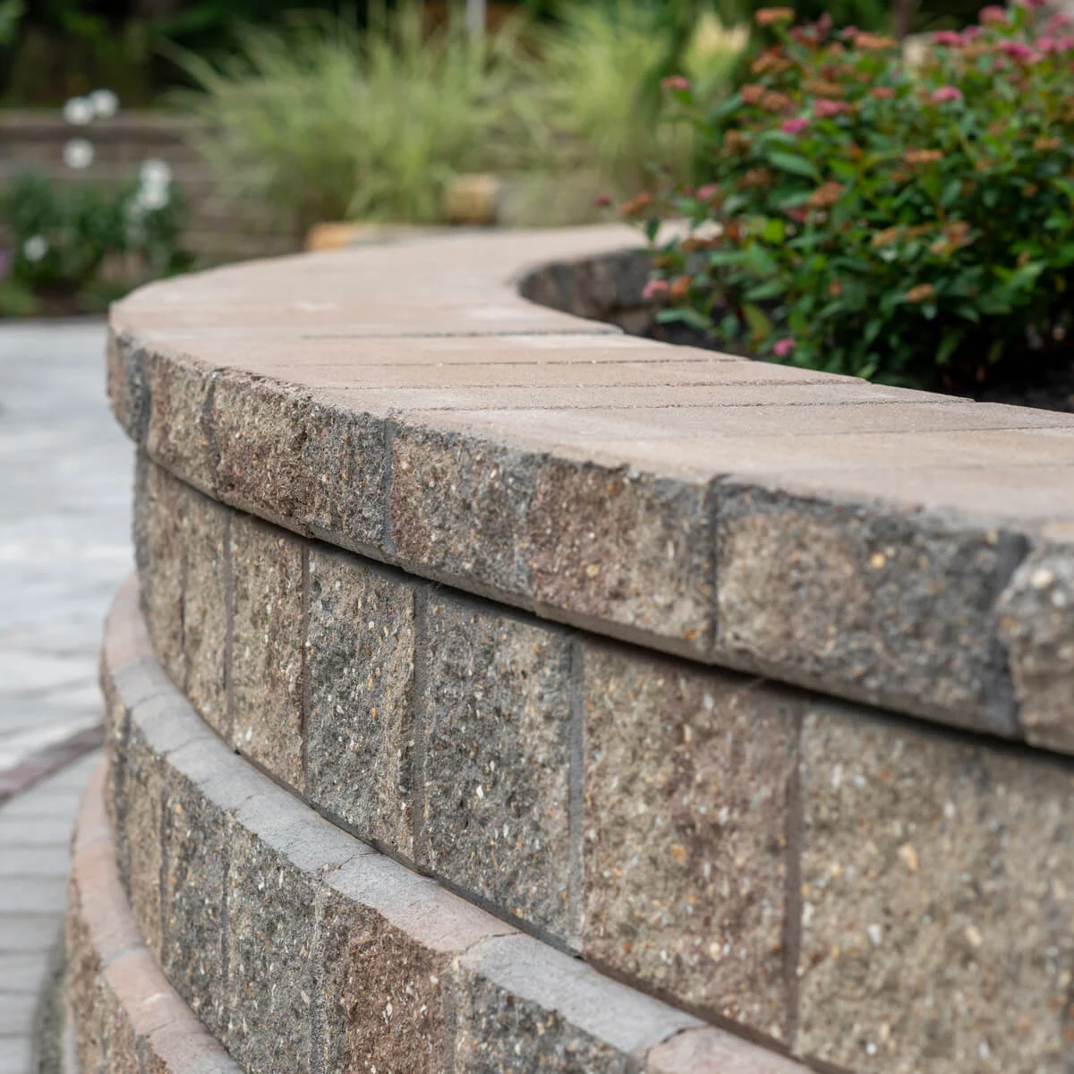 Close up of Curved Unilock Retaining Wall