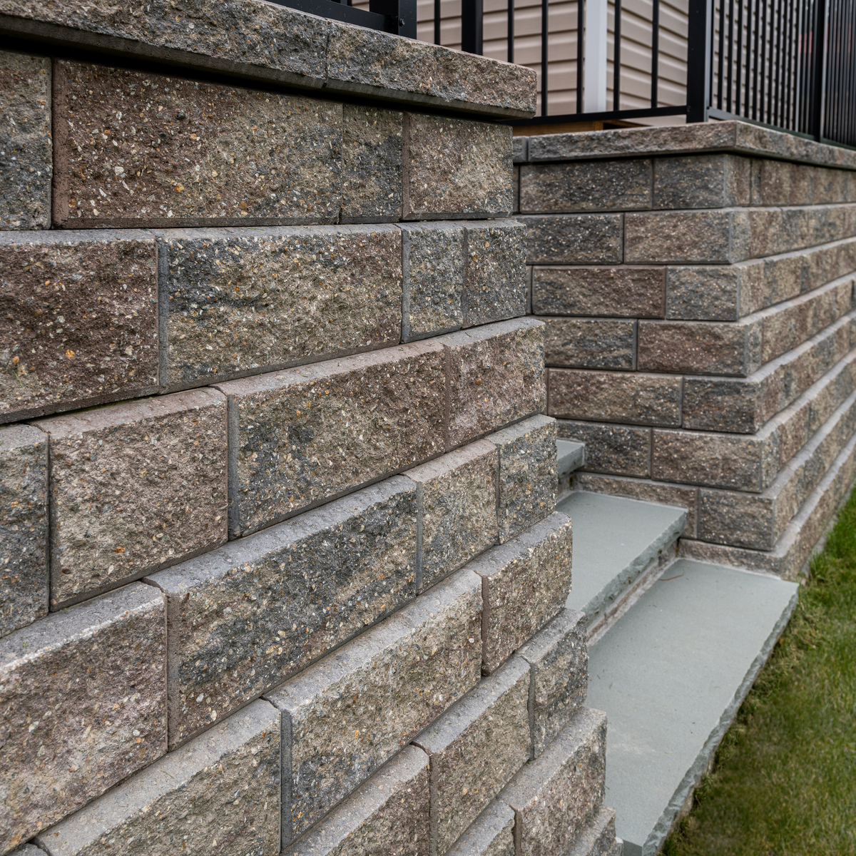 Pisa wall blocks